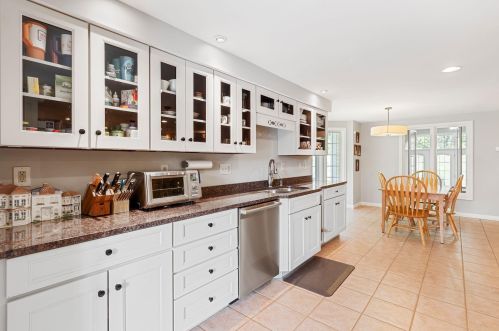 3 Century Dr, Raymond NH  03077-1544 exterior