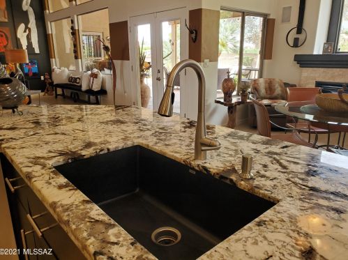 3398 Abrego Dr, Green Valley AZ  85614-3641 exterior