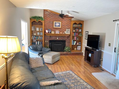 20 Barnwood Ct, Florence, KY 41042-9109