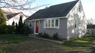 136 Gloucester Pike, Barrington, NJ 08007-1246