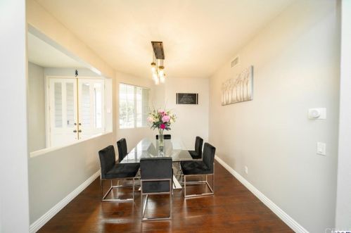 721 Cinnabar Pl, Simi Valley CA 93065-7200 exterior