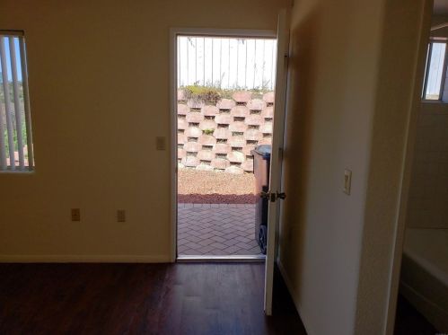 2914 Mobley St, San Diego CA 92123-3037 exterior