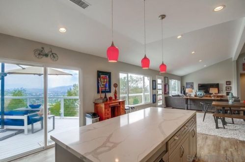 10069 Sierra Vista Ave, La Mesa, CA 91941-4332