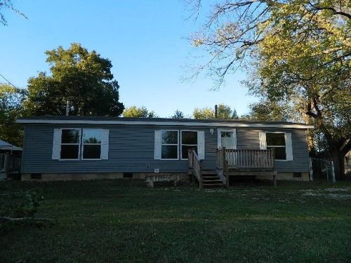 2112 5th Ave, Winfield, KS 67156-6326