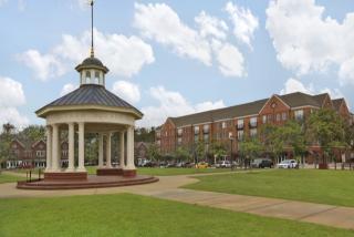 4409 William Styron Sq, Newport News VA  23606-2876 exterior