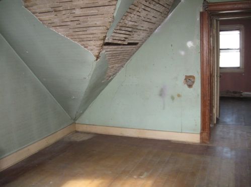 284 Dickinson St, Springfield MA 01108-1871 exterior