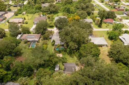 216 Greenwood Ave, Lehigh Acres FL 33972-4030 exterior