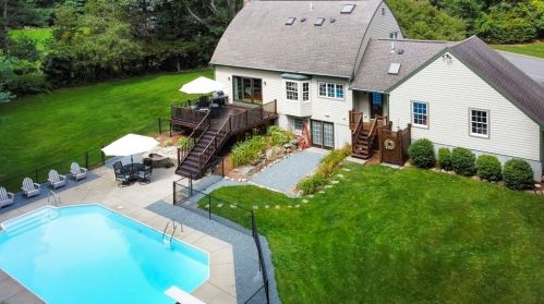 55 Le Ann Dr, Seekonk, MA 02771-1613