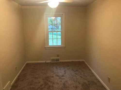 458 Maitland Ln, New Castle PA  16105-1445 exterior