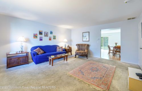 1104 Sandra Pl, Bricktown, NJ 08724-7058