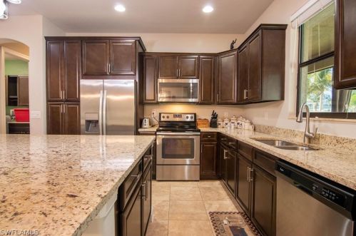 3754 6th Ave, Cape Coral FL  33904-5203 exterior