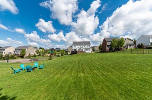 112 Redbud Ct, Gibsonia, PA 15044-8092