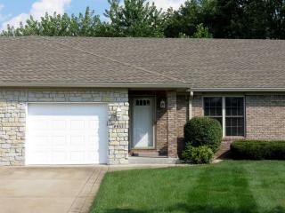 2953 Victory Dr, Columbus, IN 47203-3369