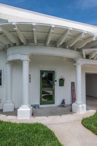 3325 Gulf Winds Cir, Brooksville FL  34607-3027 exterior
