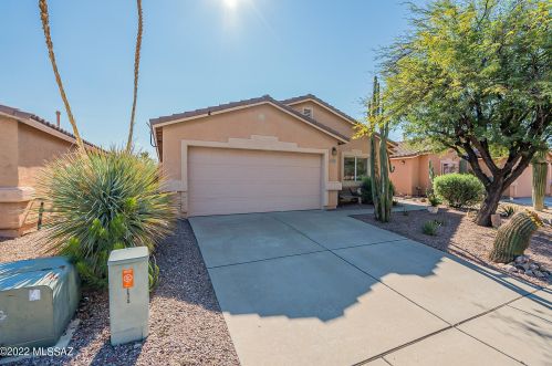 2572 Splitwood Ave, Tucson, AZ 85745-7042