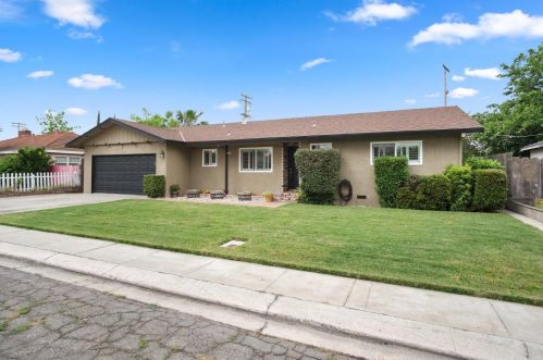 1445 Gary Ln, Modesto CA  95355-3125 exterior