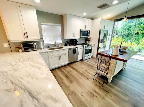 6226 Greenspointe Dr, Boynton Beach FL  33437-4914 exterior