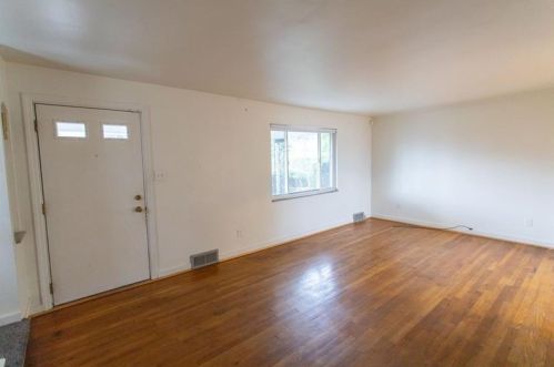 1621 Hawthorne St, Pittsburgh, PA 15201-2028