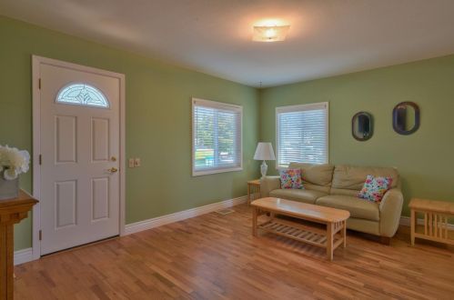 1237 Flores St, Seaside CA  93955-5516 exterior