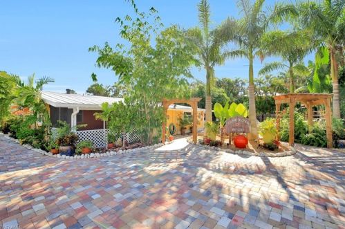 228 Fairweather Ln, Fort Myers Beach FL  33931-3227 exterior