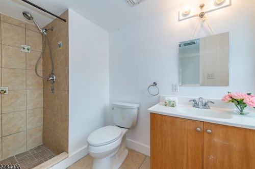 52 Clark St, Glen Ridge NJ  07028-2208 exterior