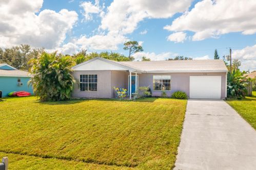 1958 Carvalho St, Fort Pierce, FL 34983-4543