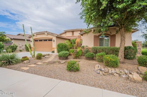 2488 Blue Spruce Ln, Gilbert, AZ 85298-3419
