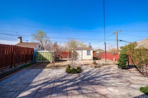 16842 Tracy St, Victorville CA  92395-3722 exterior