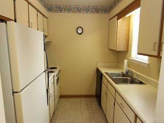 204 Huntington Park Dr, Cary NC  27560-8760 exterior