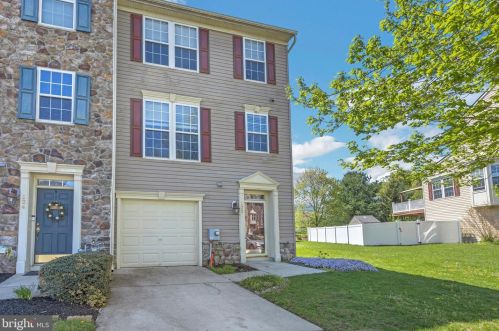 122 South Ave, Swedesboro, NJ 08085-1686