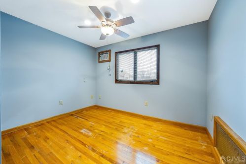 38 Madison Ave, Avenel NJ  07001-1445 exterior