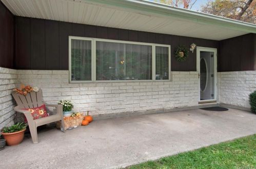 42 Well Rd, Mahopac, NY 10541-2424
