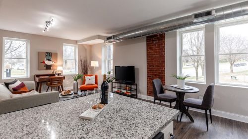 1247 Chapel St, Cincinnati OH 45206-1204 exterior