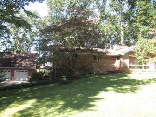 121 Verndale Dr, Butler, PA 16002-9337