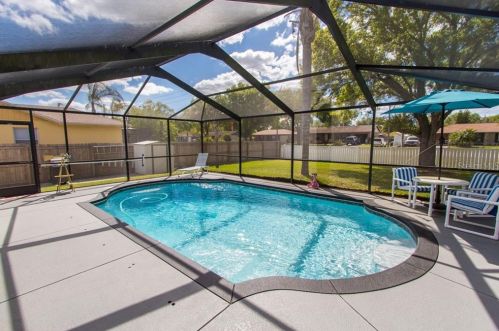 8023 Kaitlin Cir, Lakeland FL 33810-5147 exterior