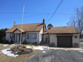 874 Municipal Rd, Walnutport, PA 18088-9717