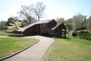 1409 12th St, Bentonville, AR 72712-4109