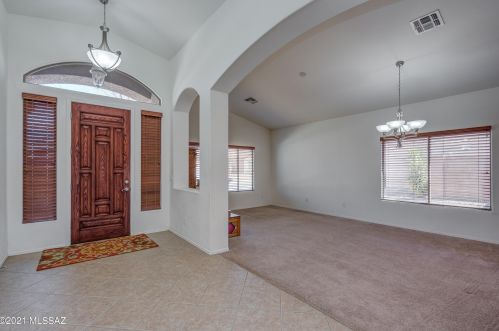 40006 Mountain Shadow Dr, Tucson, AZ 85739-1972