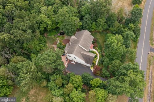 185 Clover Ln, Perkiomenville PA  18074-9485 exterior