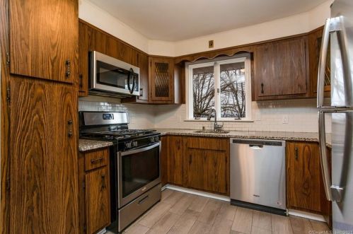 112 Birch St, Waterbury CT  06704-3808 exterior