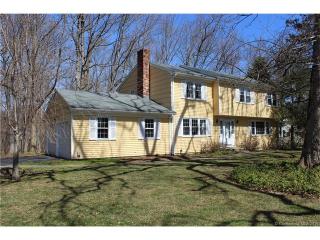 34 Heritage Dr, Bridgeport, CT 06612-2241