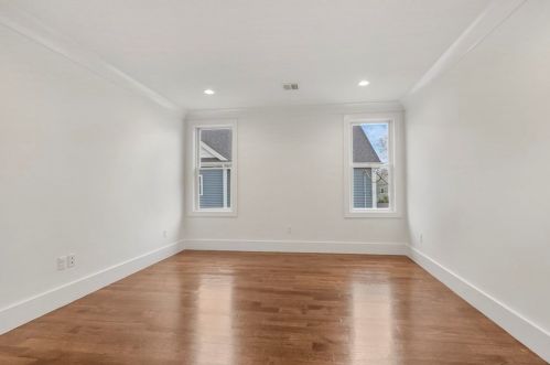 23 Evergreen Rd, Natick MA 01760-1631 exterior