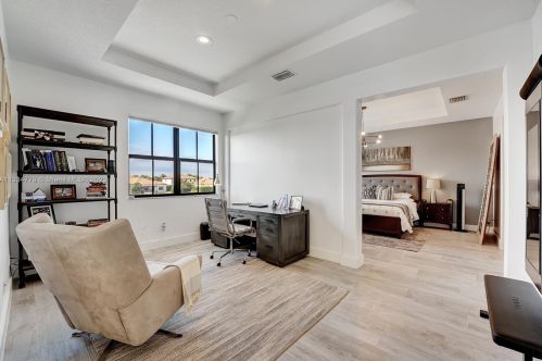 8297 28th St, Hollywood FL  33024-3187 exterior