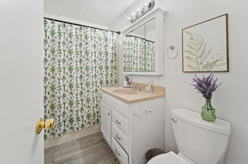 9378 Manor Dr, La Mesa CA  91942-3618 exterior