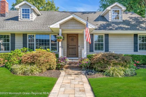 24 Arbor Way, Tinton Falls, NJ 07712-3249