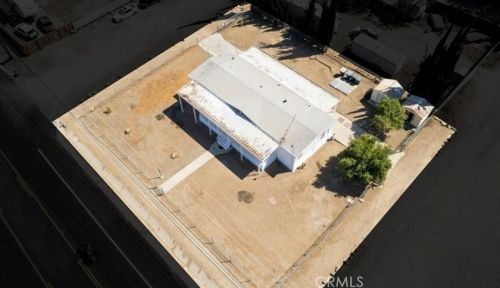 19841 Grand Ave, Lake Elsinore CA  92530-6432 exterior