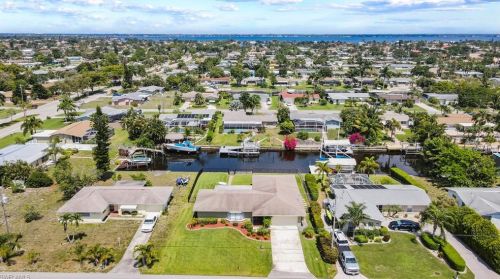 3009 16th Pl, Cape Coral FL  33904-4081 exterior