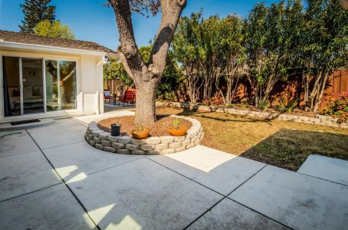 1466 Hollenbeck Ave, Sunnyvale CA  94087-4238 exterior