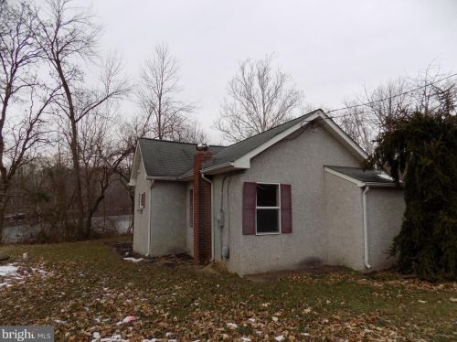 4794 Gravel Pike, Perkiomenville, PA 18074-9309