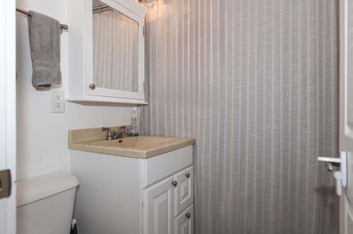 446 19th Ave, Oshkosh WI  54902-6866 exterior